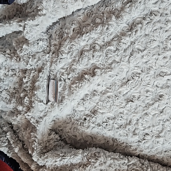 Columbia womans winter coat - Picture 4 of 5